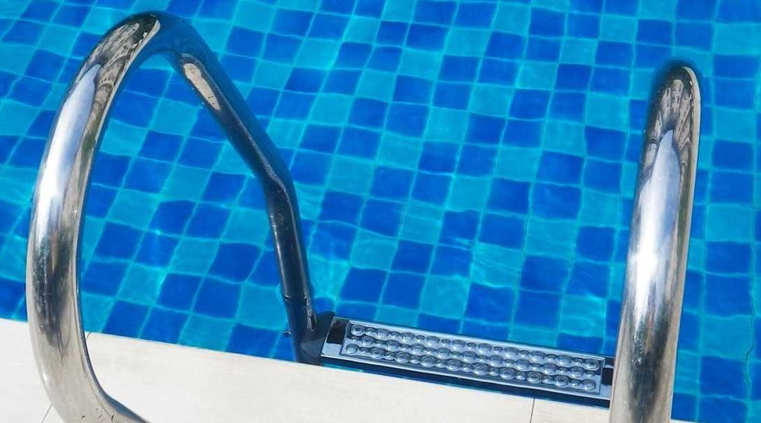 Consejos de mantenimiento de piscinas en primavera